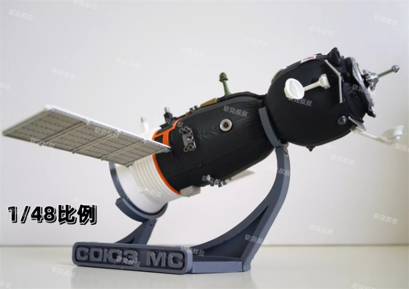 1/48 Scale Russian Space Agency Completes Static Model Manned Spacecraft Toy