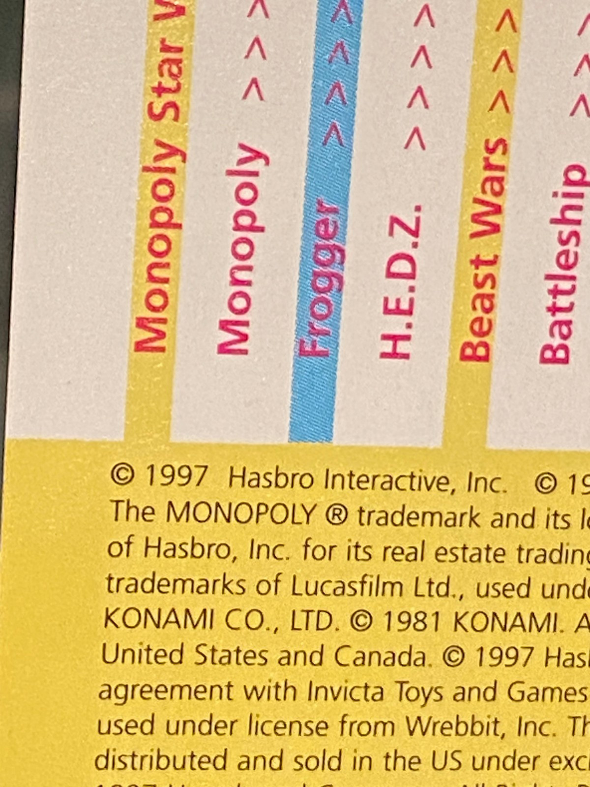1997 Hasbro Interactive Game Catalog 5.5" X 5.5" 21 Pgs *Pre-Owed/Nice* BT2