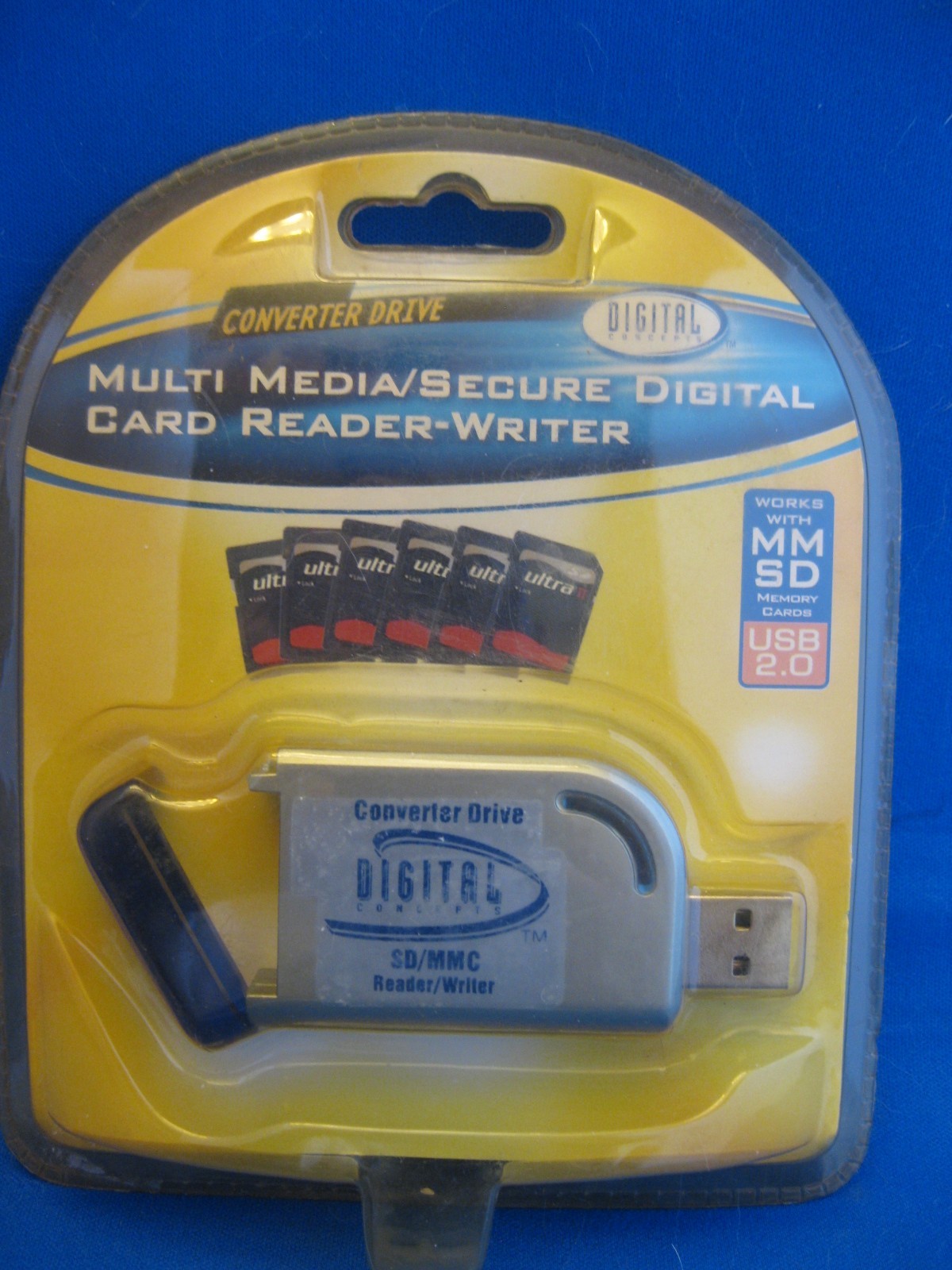 DIGITAL CONCEPTS MULTI MEDIA/SECURE DIGITAL USB 2.0 SDHC&MMSD CARD READER/WRITER