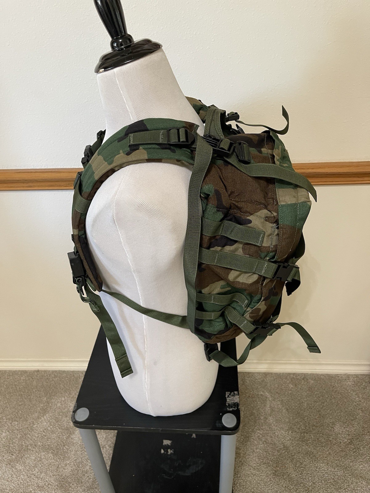 Original US Military Woodland Camo MollE IIModular Medic bag NSN8465-01-467-4984