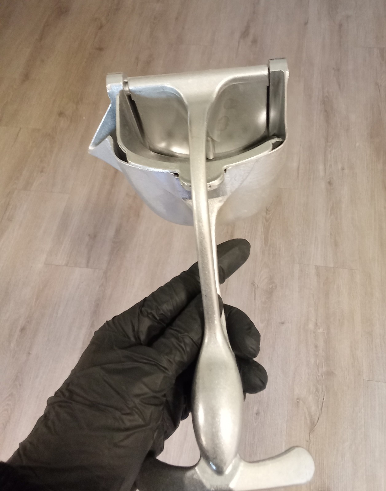 Barfly Large Manual Juicer - Aluminum