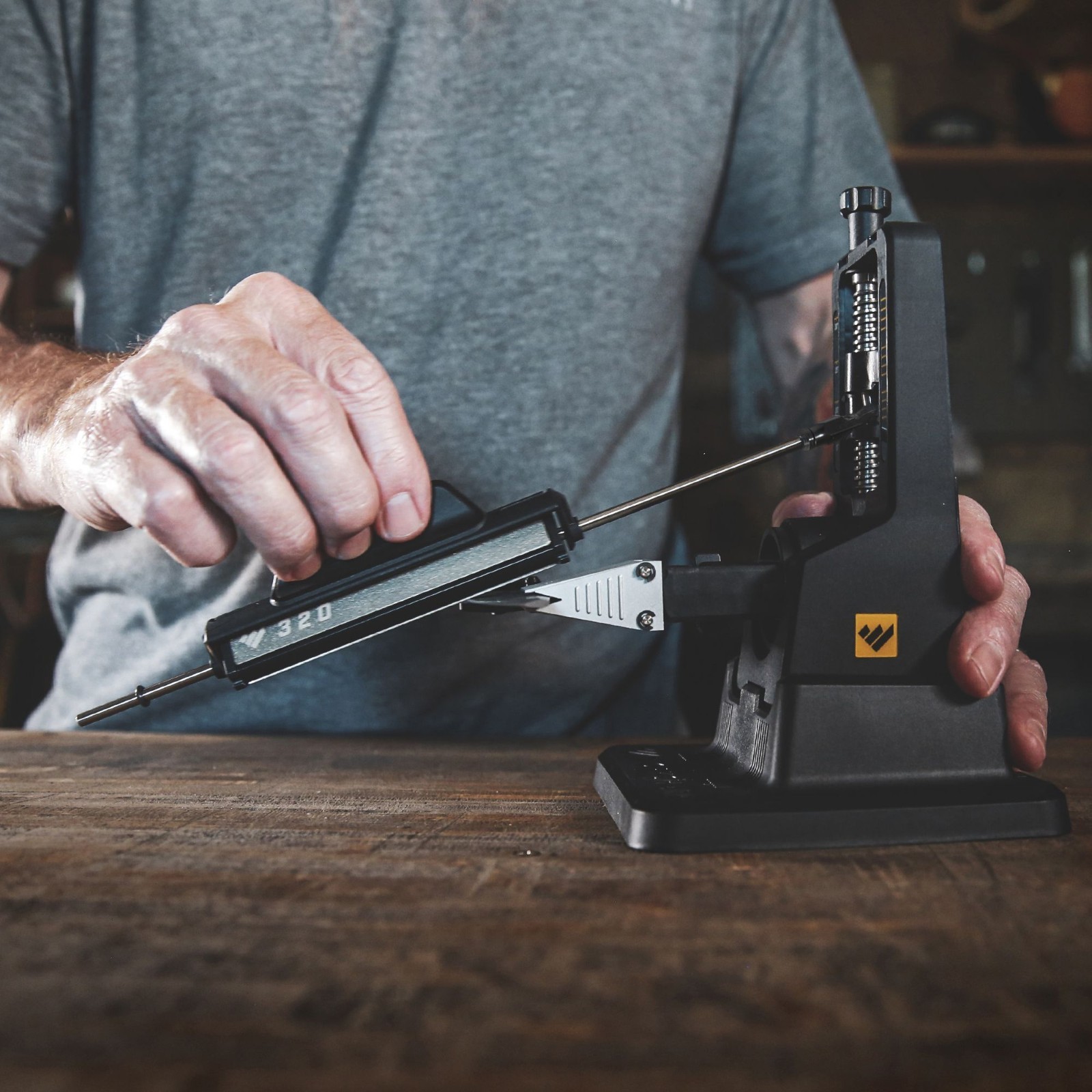 Work Sharp Precision Adjust Knife Sharpener 15°-30° Angle w/ Tri-Brasive Rod