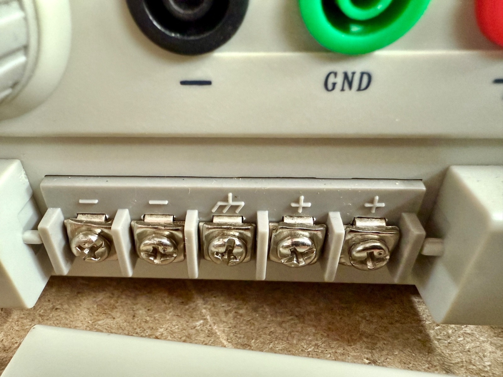 MPJA 9333-PS DC Power Supply Working