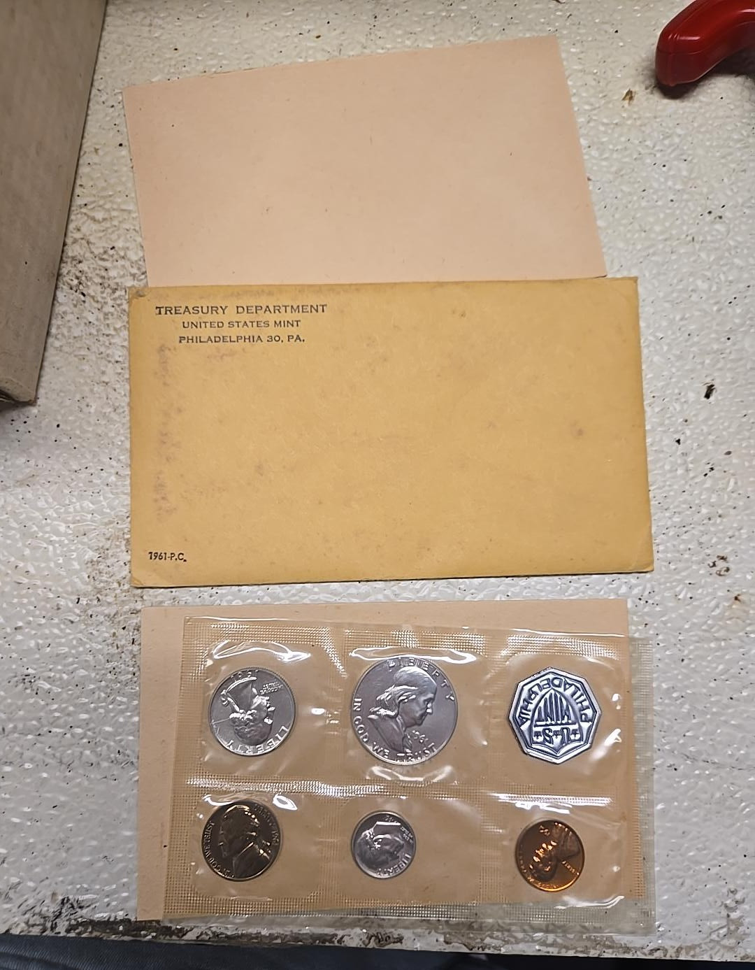 U.S. Mint 1961 Uncirculated Coin Set Business Strike in Original Envelope