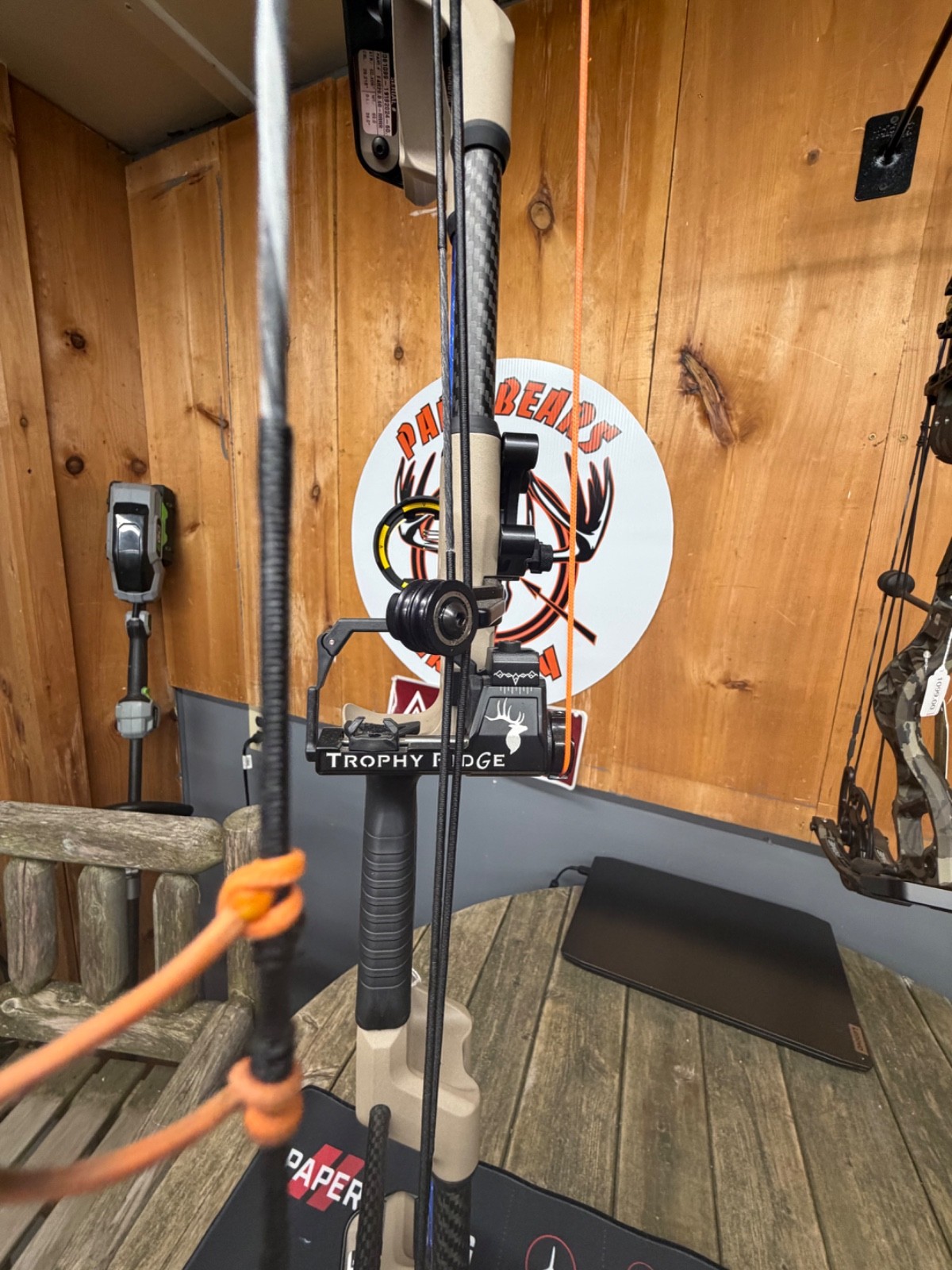 Prime Form 34 Compound Bow Right Hand 60lbs. Trophy Ridge Rest & Sight included