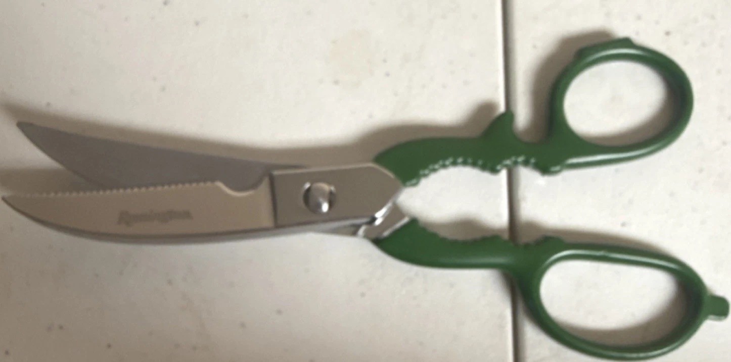 Remington Game Shears Serrated Stainless Steel Green Metal Handle