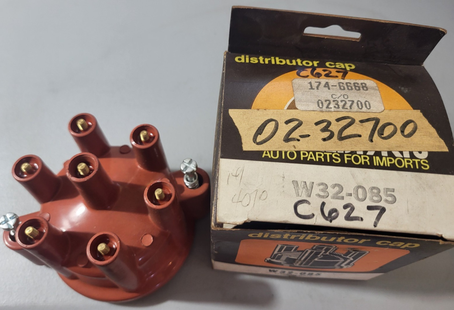 C627 BWD Niehoff WA492 Distributor Cap Beck Arnley 174-6668 World Parts