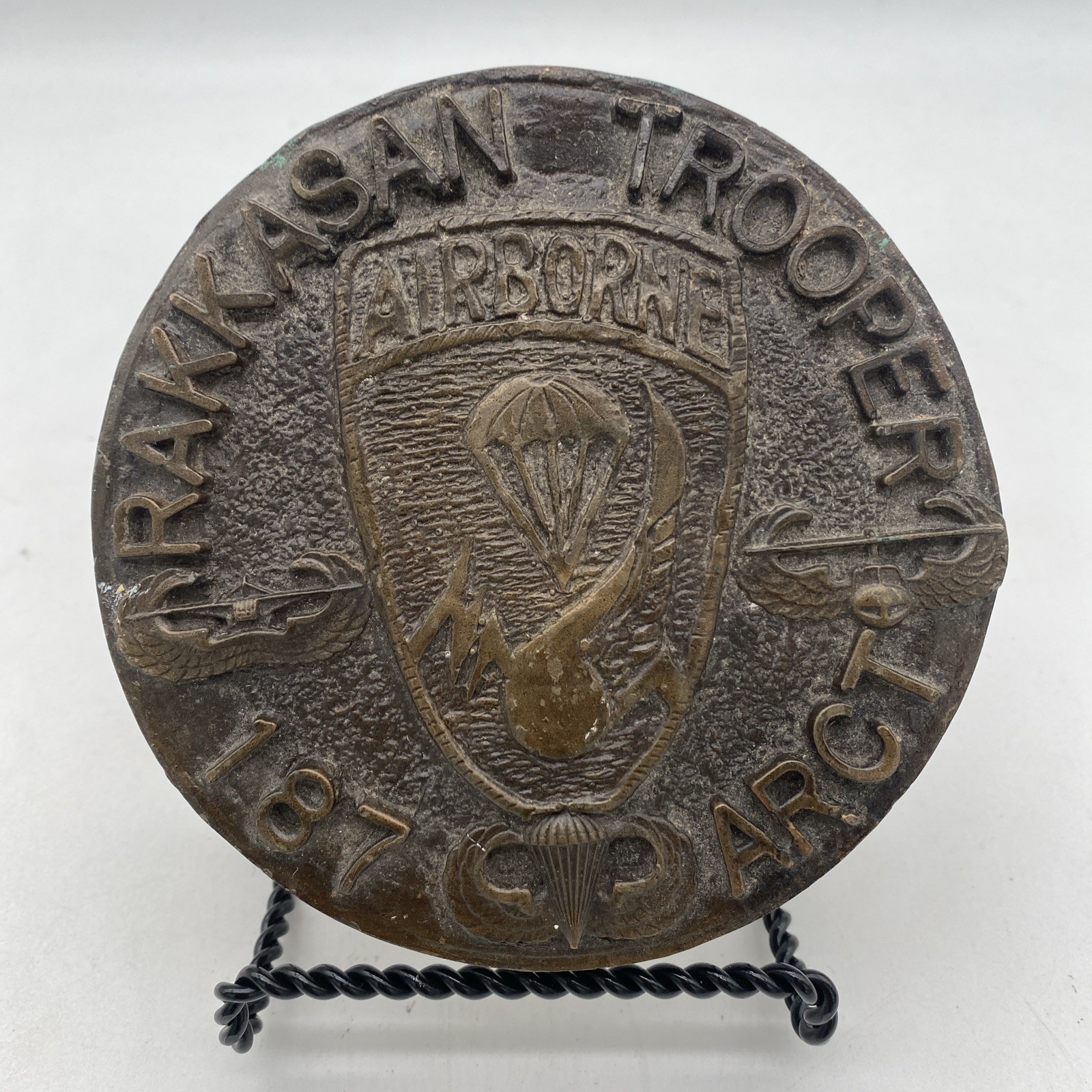 Rakkasan 187th Airborne Regimental Combat Team - Medallion Plaque?