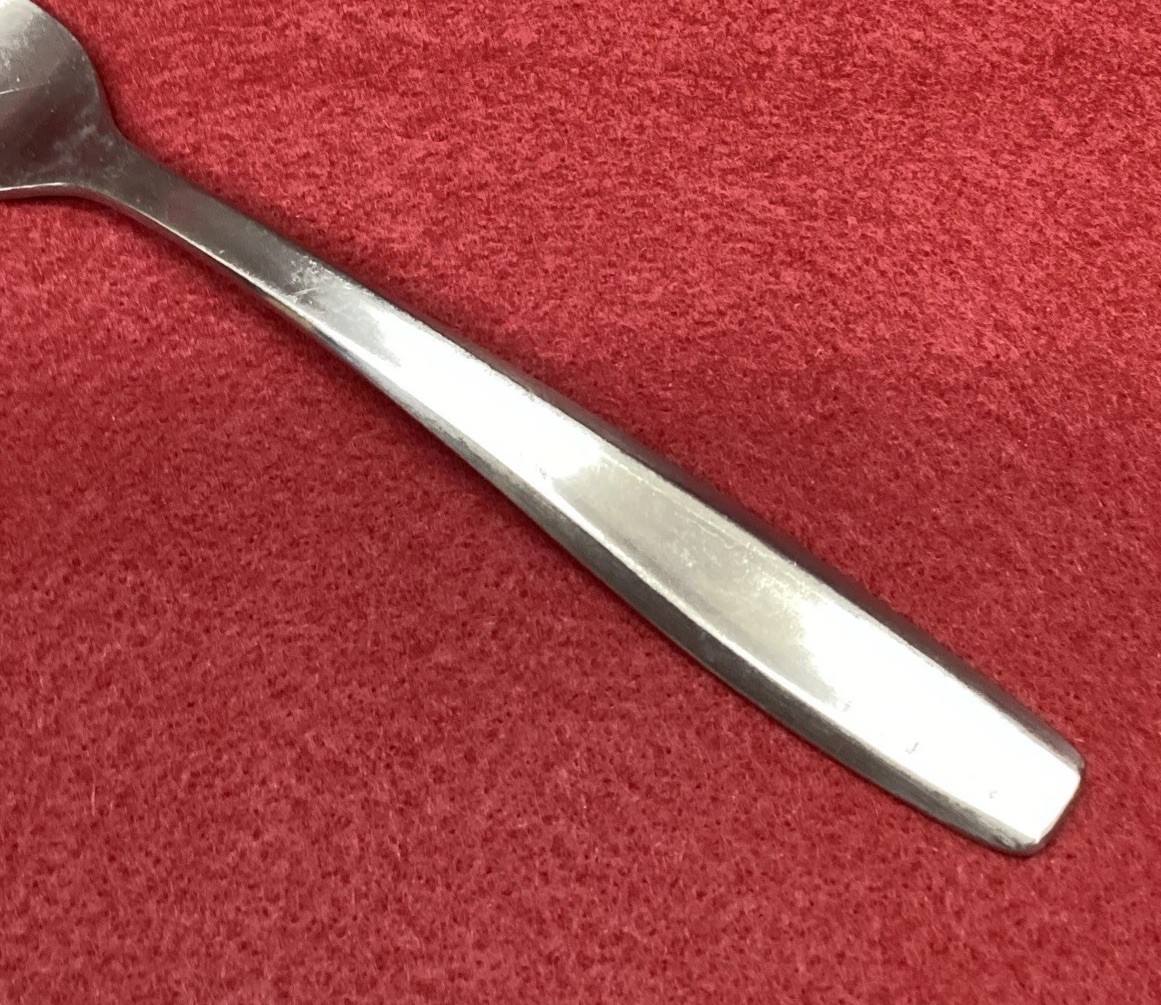 Gourmet Settings Jazz Stainless Flatware 1 Tablespoon & 2 Dinner Forks