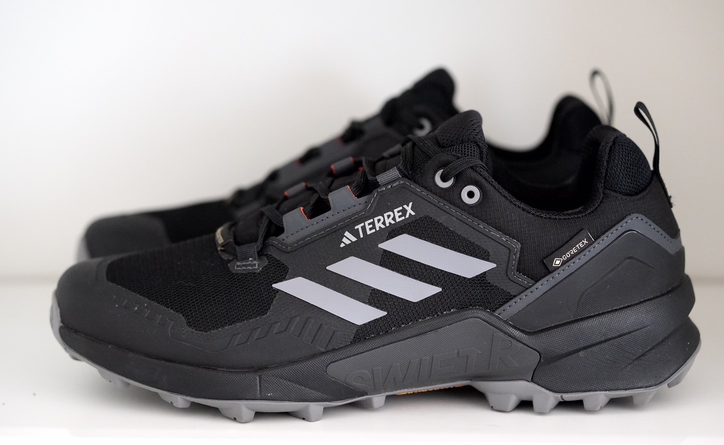 adidas Terrex Swift R3 Gore-Tex GTX Low HR1310 Hiking Men Shoes Black US 11
