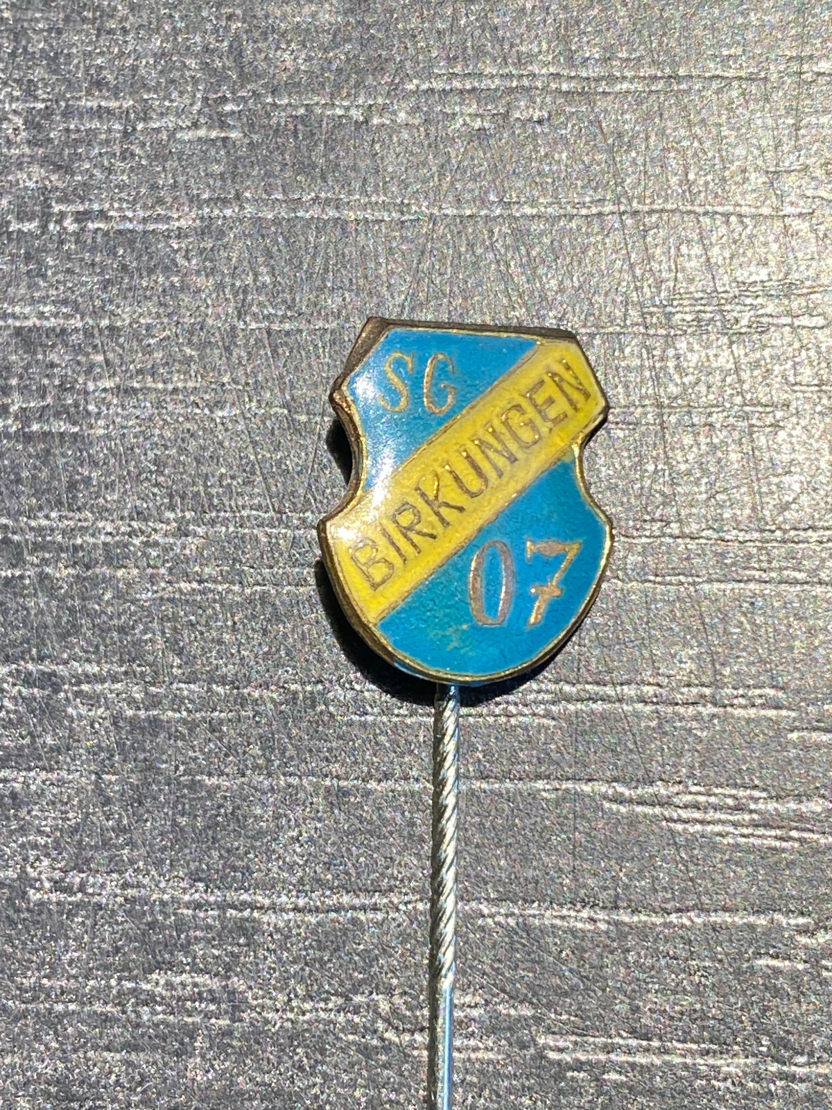 Vintage Lapel Pin SG Birkungen 07