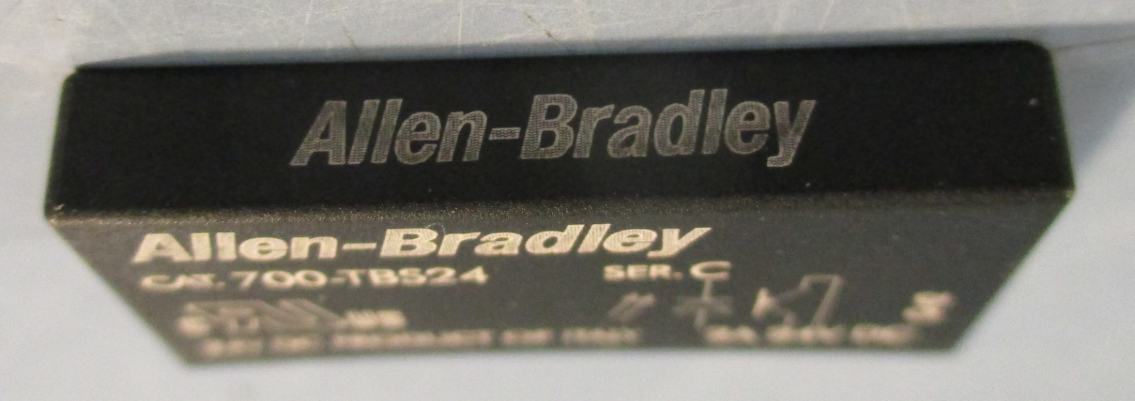 Allen Bradley 700-TBS24 Series C Solid State Relay 24 VDC 2 A