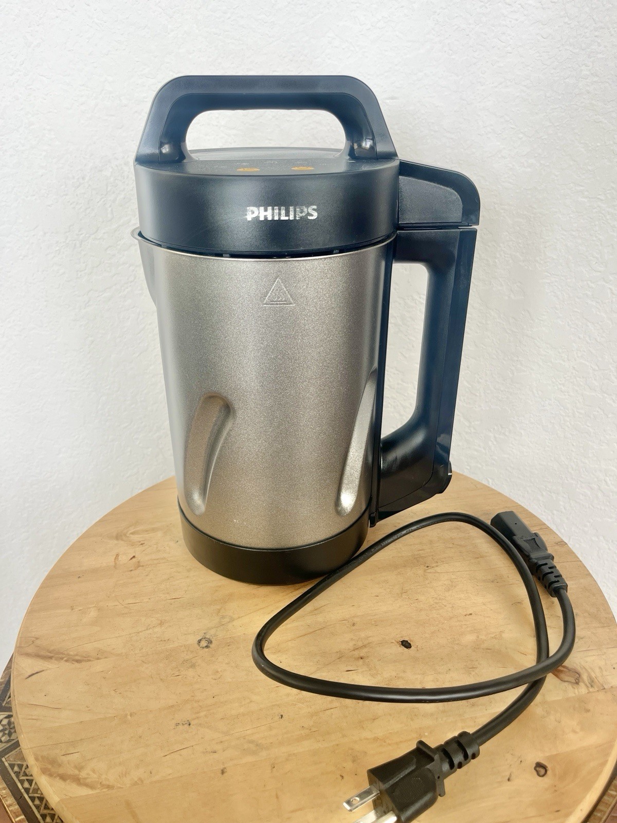 Philips Viva Collection HR2204 Soup Maker 10-in-1 Hot Cold Blender w Power Cable