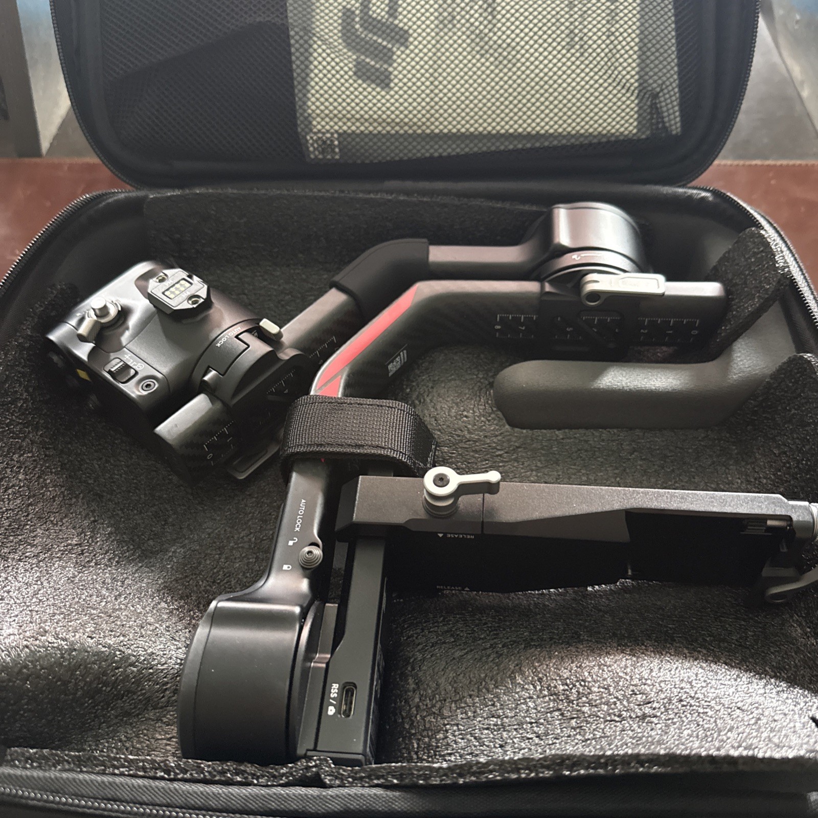 DJI RS 4 Pro Gimbal Stabilizer