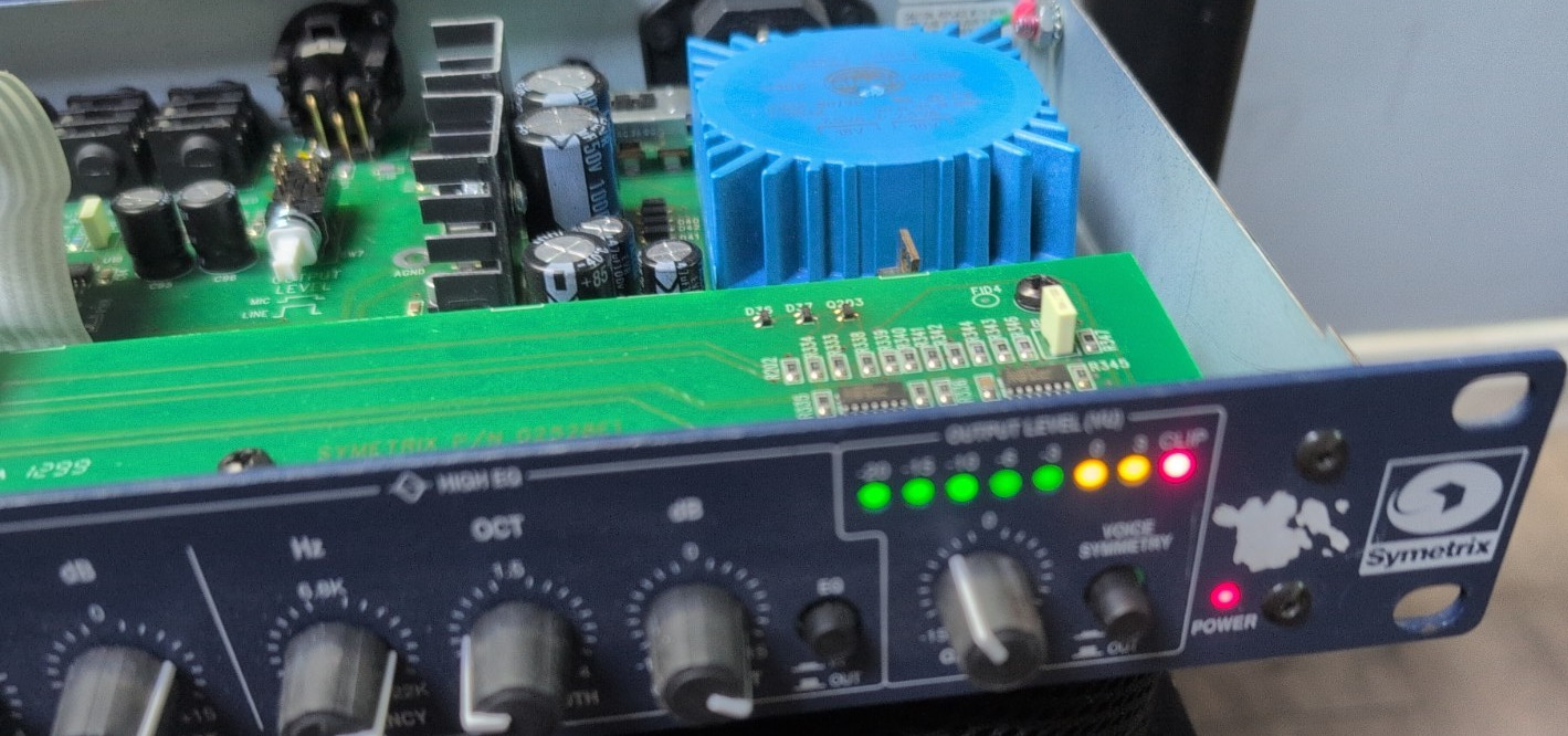 Symetrix 528E Voice Processor-Missing Top Cover