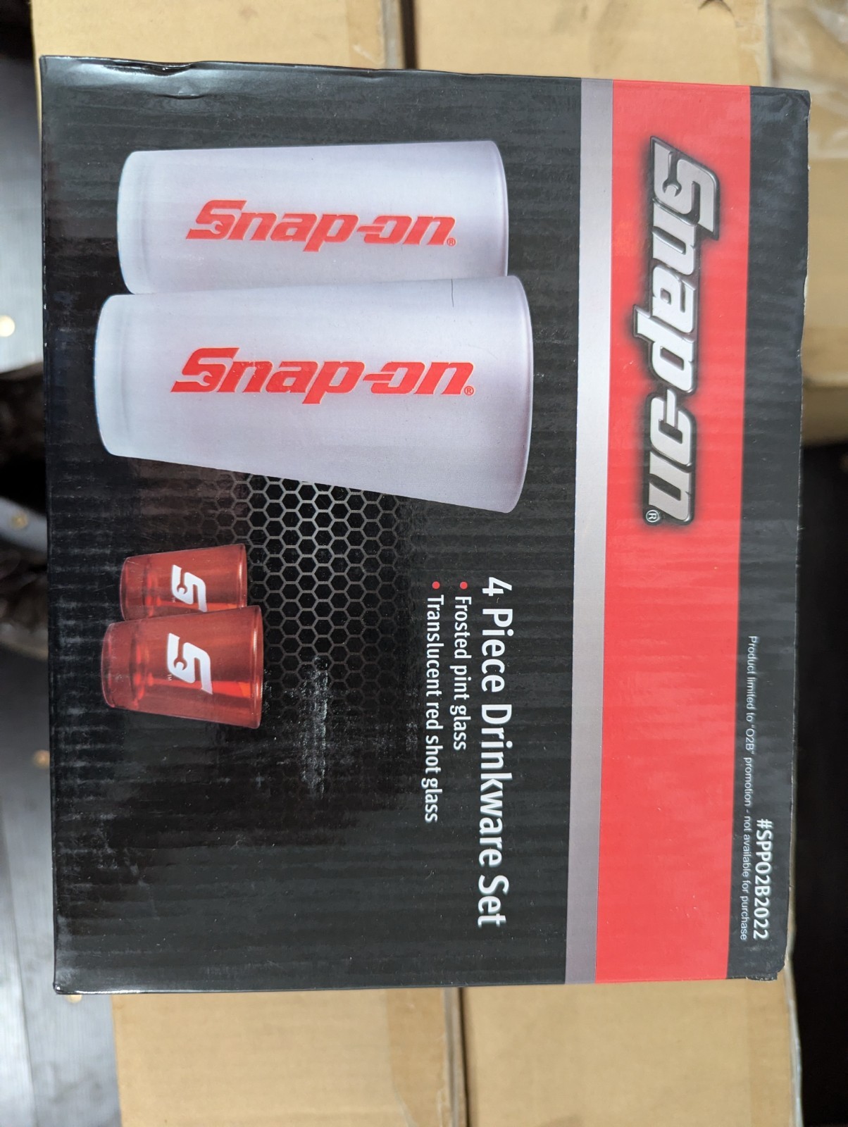 Snap-on Tools 4 Piece drinkware set 2 pint 2 shot glass