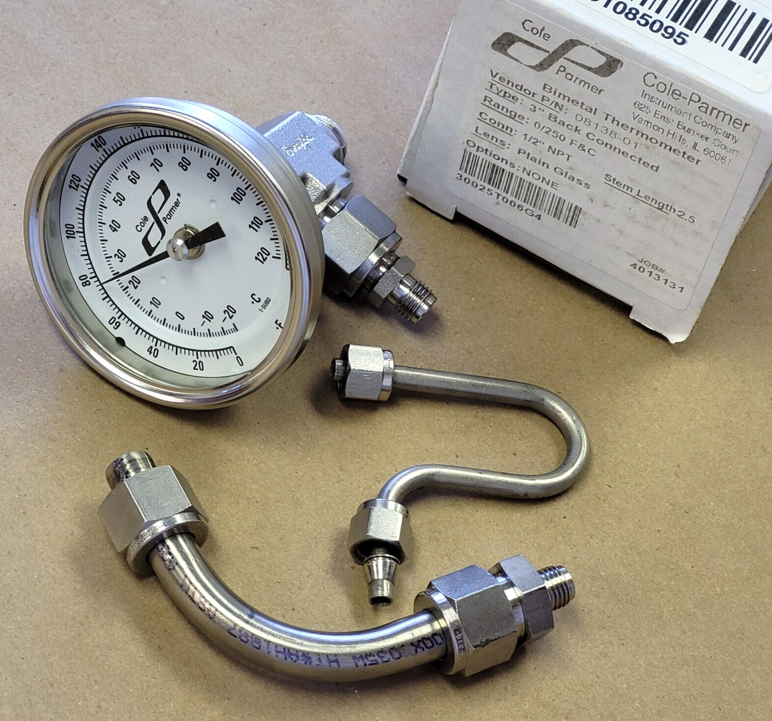 COLE PARMER 08138-01 BIMETAL THERMOMETER, 3" BACK CONNECTED, 0/250 F&C, 1/2" NPT