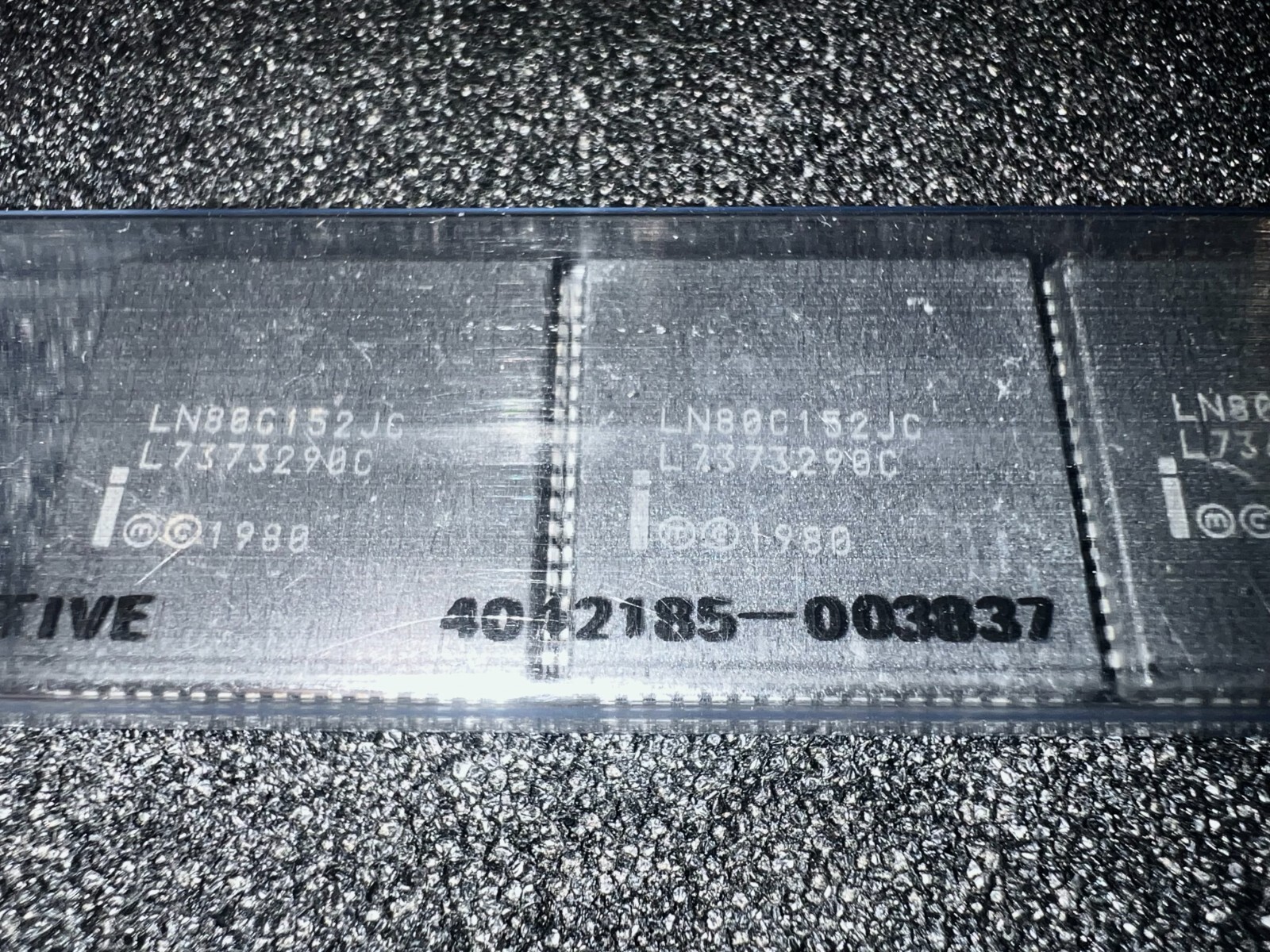 LN80C152JC