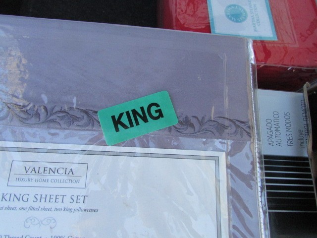 N ew Valencia King 4 Piece Sheet Set MA2