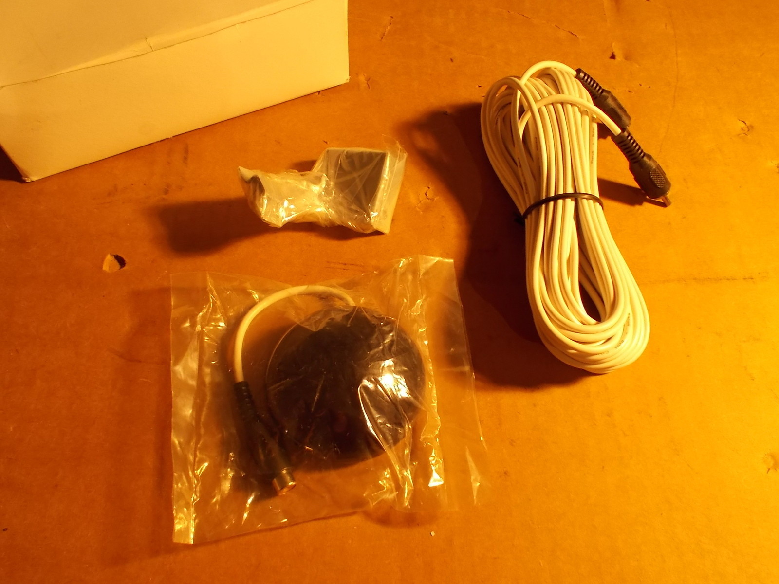 NEW Teach Logic Corner Sensor IWS-35 w/ Cable, Wall-Mounted