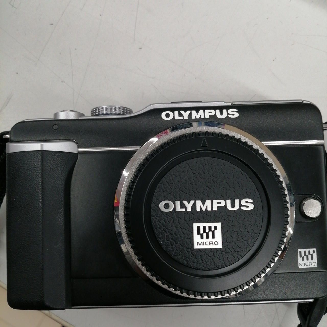 Olympus Mirrorless SLR Double Zoom E-PL1 14-42MM 40-150MM Used