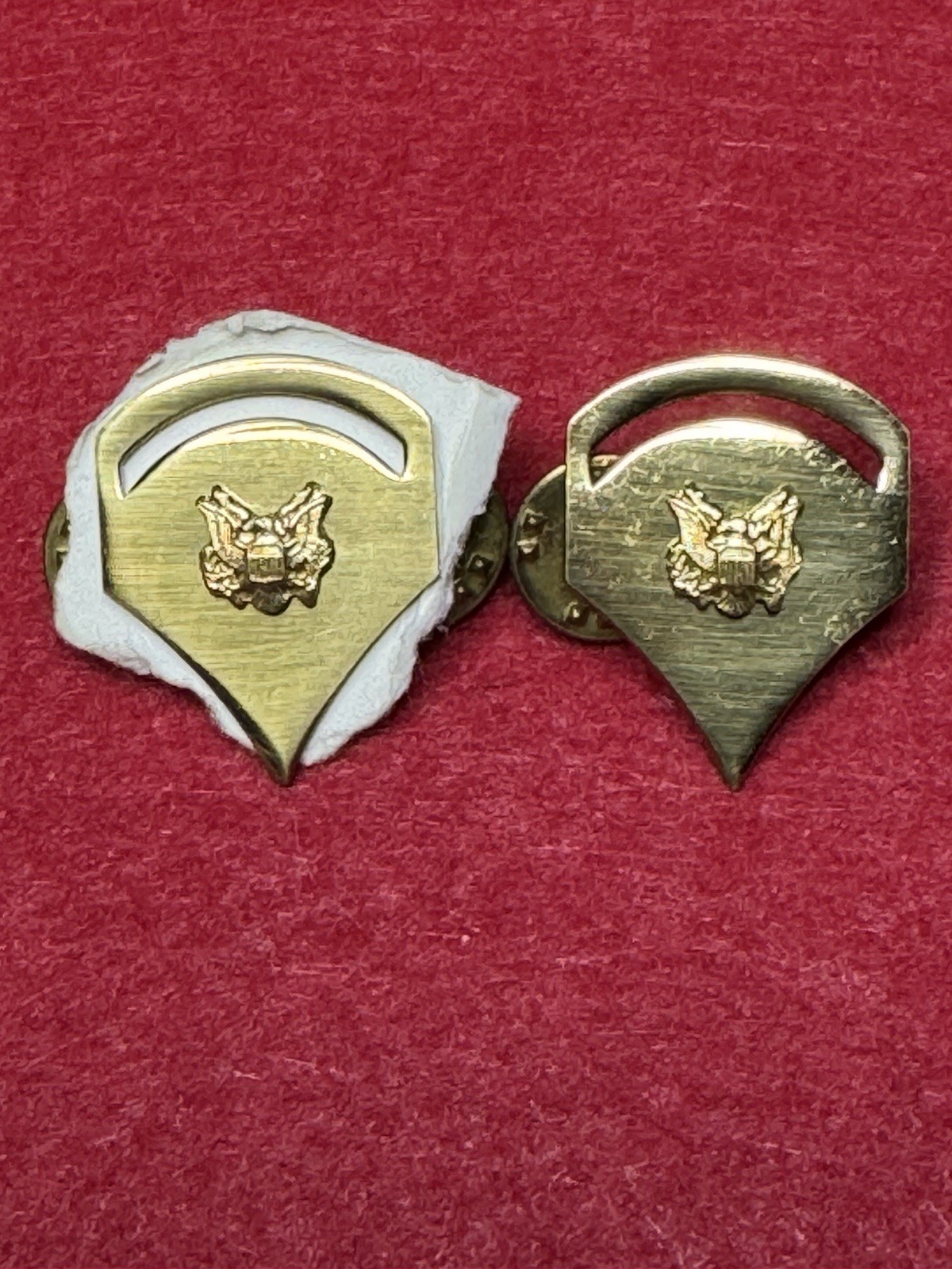 Vintage US Army 1970s - On US Army Metal Collar Rank Specialist 5th Pair