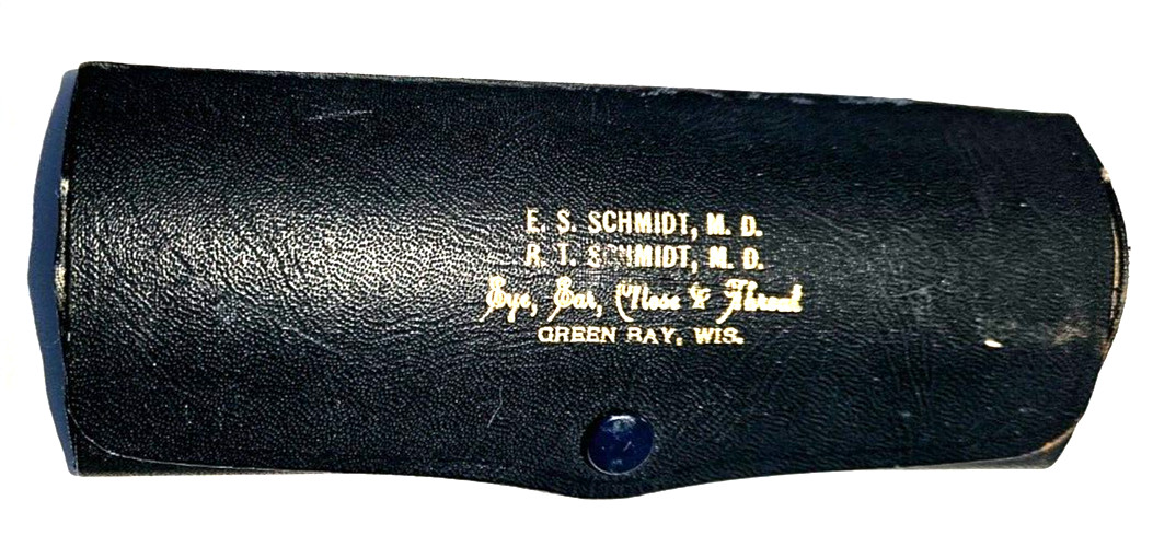 ES and RT Schmidt Eye Ear Nose & Throat Green Bay Wis eyeglass hard case