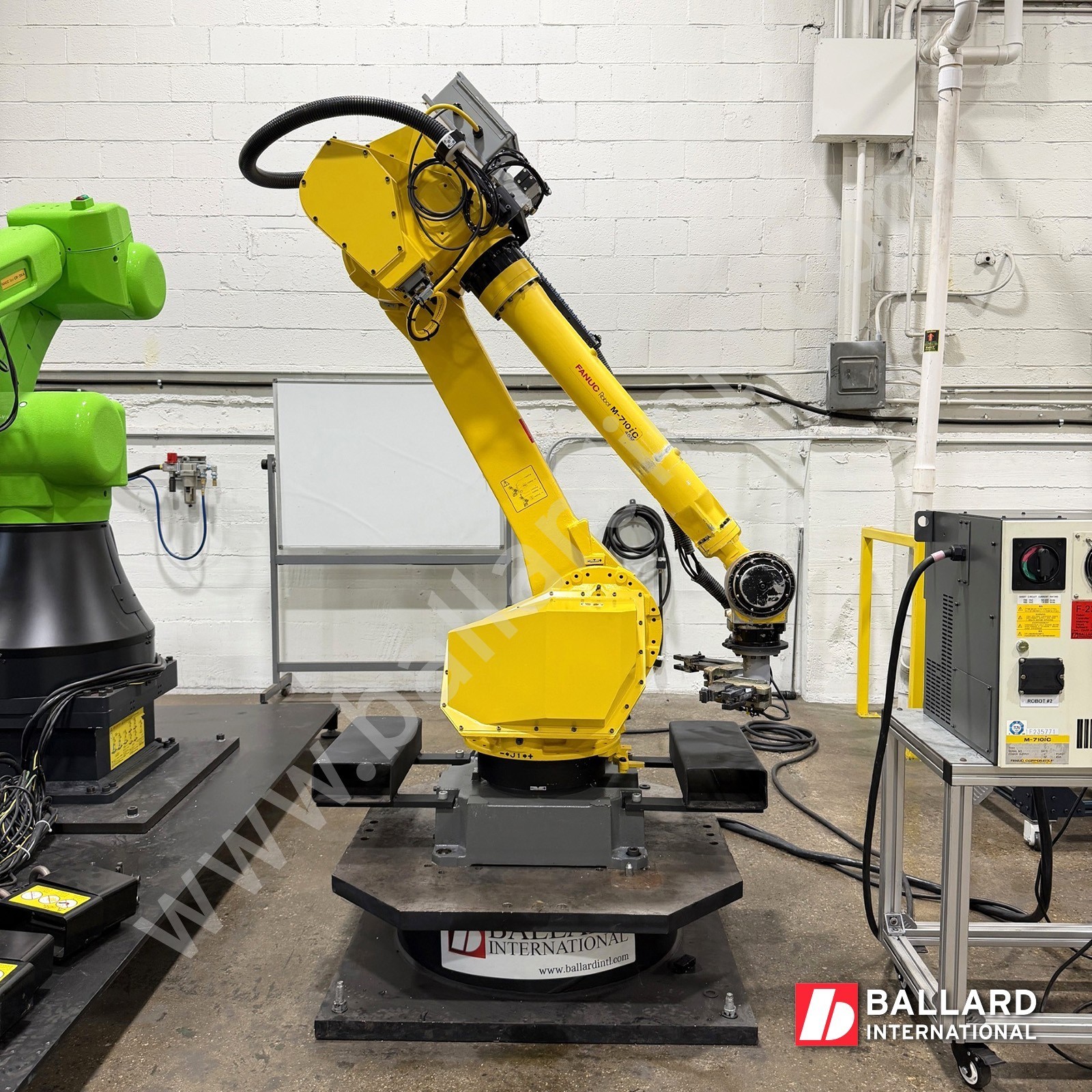 FANUC M-710iC/45M Robot Complete System w/ R30iB Plus Controller - F235771