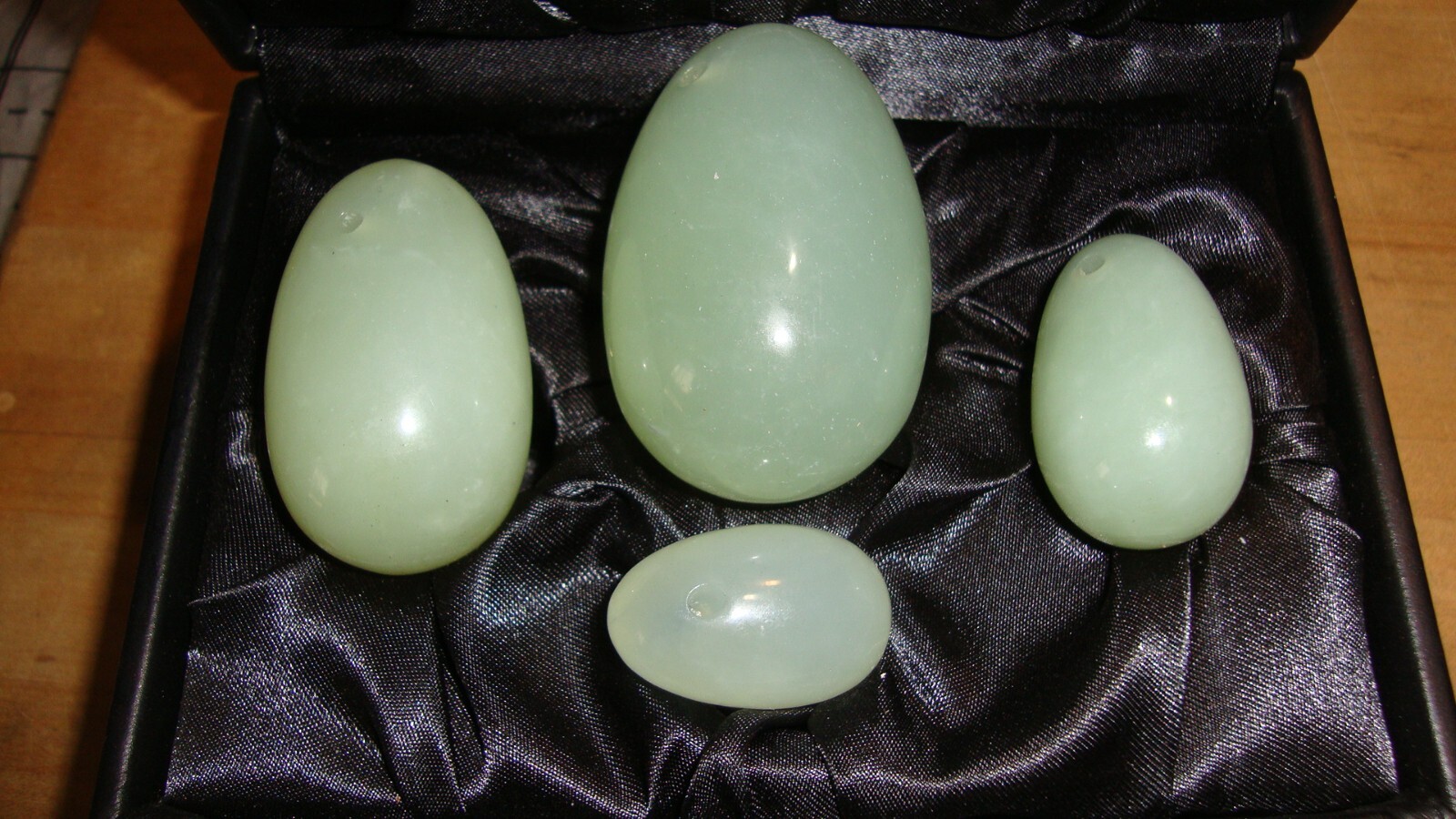 jade  Eggs Yoni  box set of 4     Kegel Exercise   Drilled holes  not used