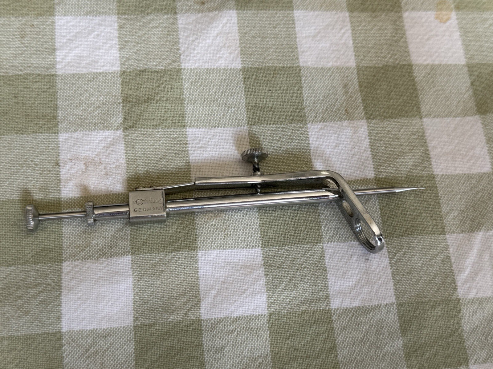 Rotring compass in case