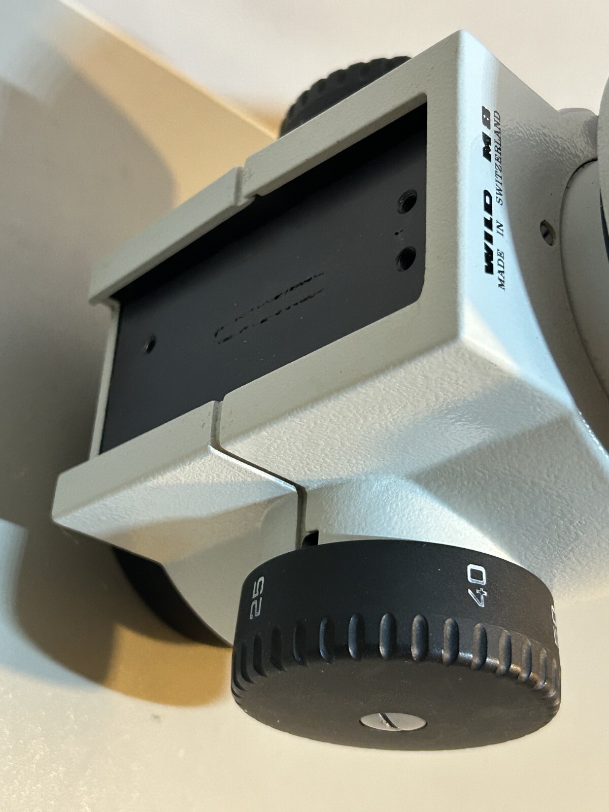 Leica Wild M8 Microscope with M Series Binoculars G2U