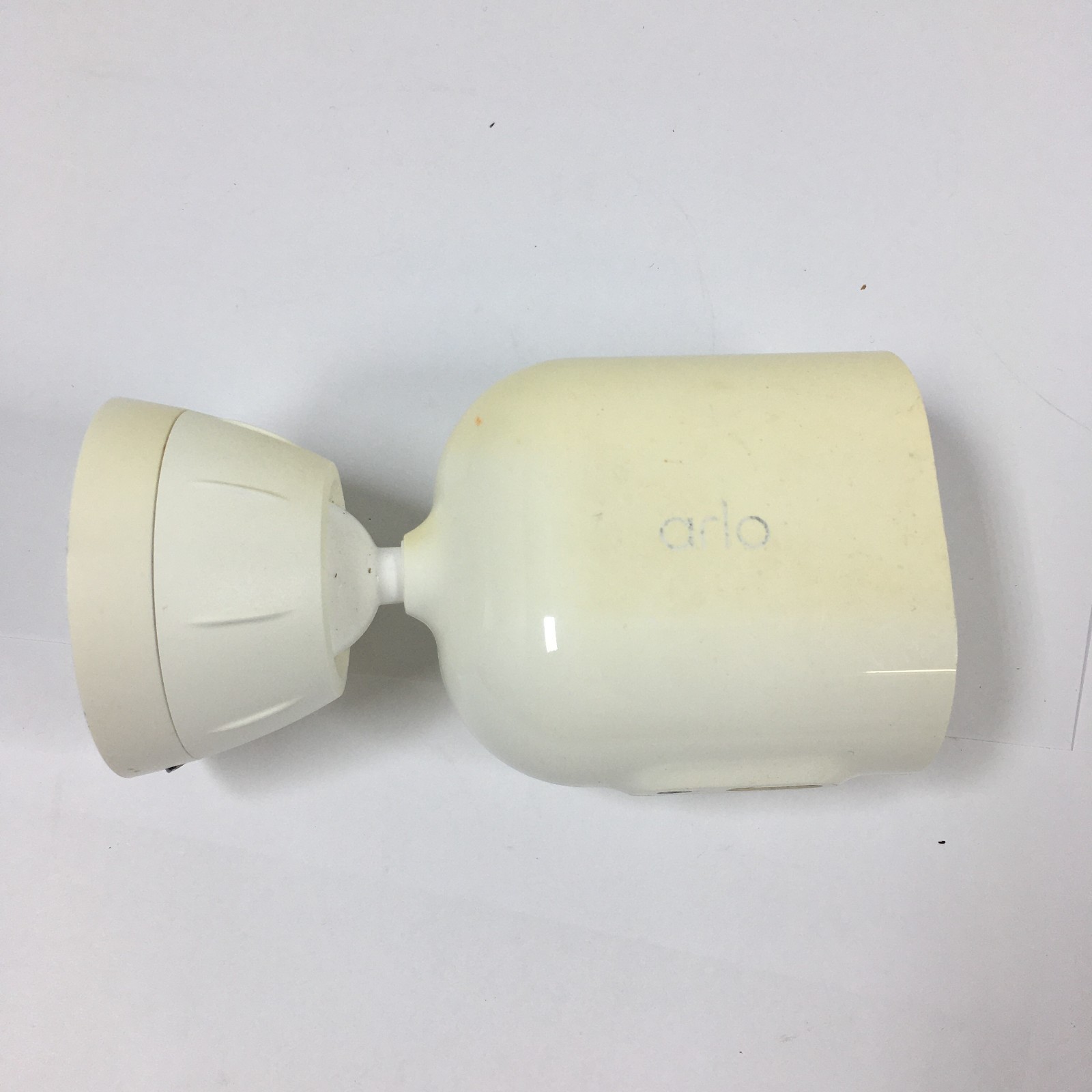 Arlo Ultra VMC5040 4K Ultra UHD Wire-Free Camera 2 PACK (ACCEPTABLE)