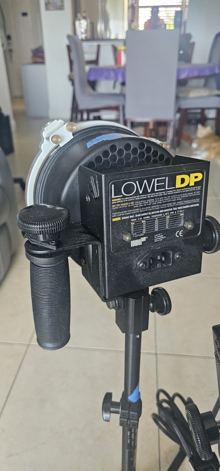 lowel DP Photograph light