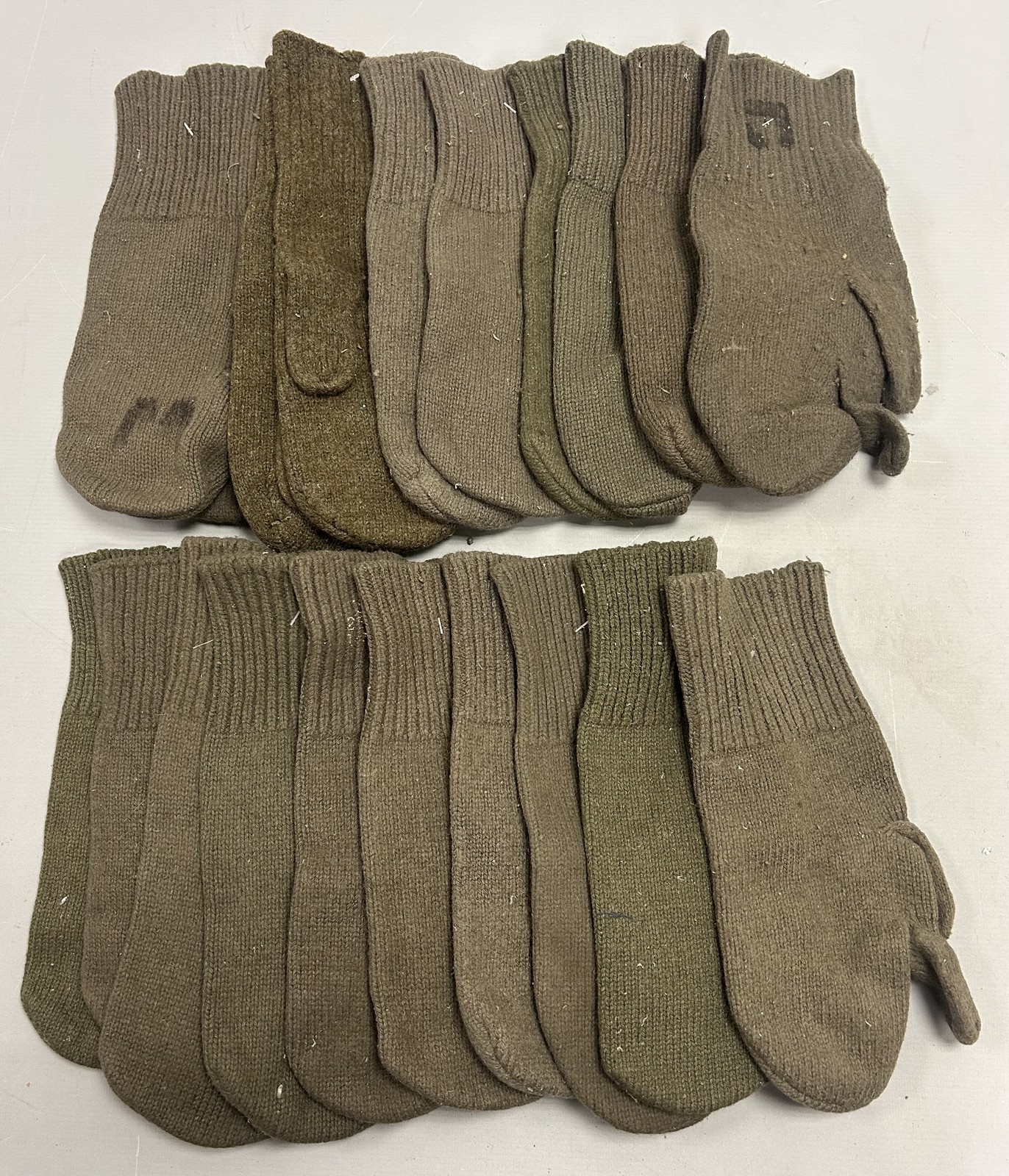 Lot of 10 Pairs of Trigger Finger Mitten Inserts - Various Sizes - Used