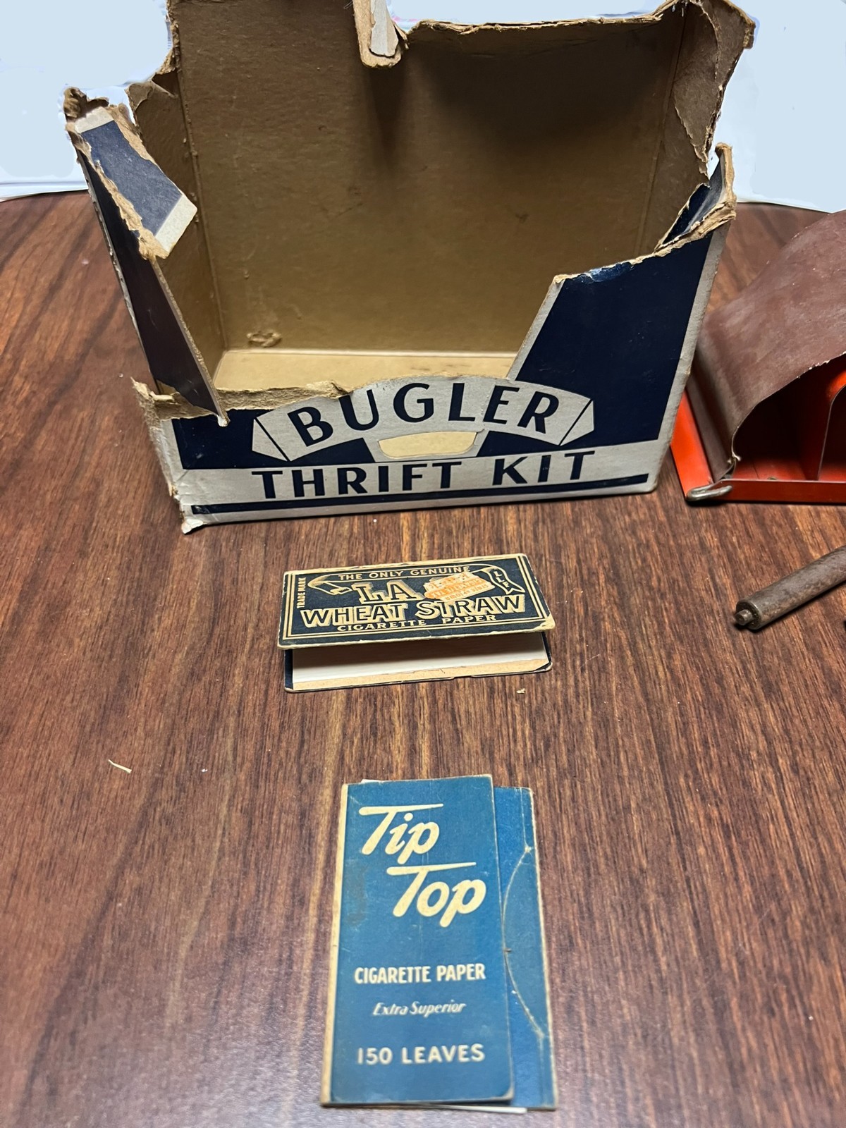 Vintage Bugler Thrift Kit Cigarette Rolling Machine+2 partial cig papers