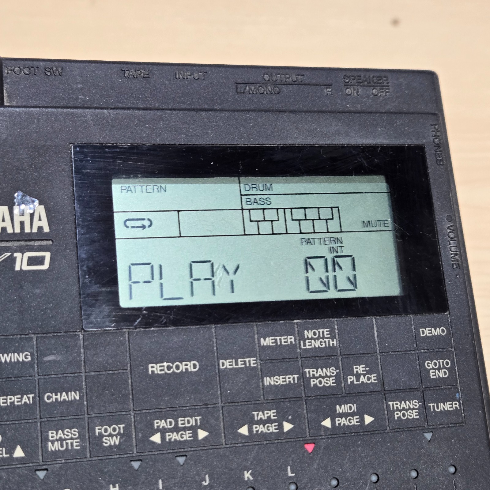 Yamaha RY10 Rhythm Programmer drum machine