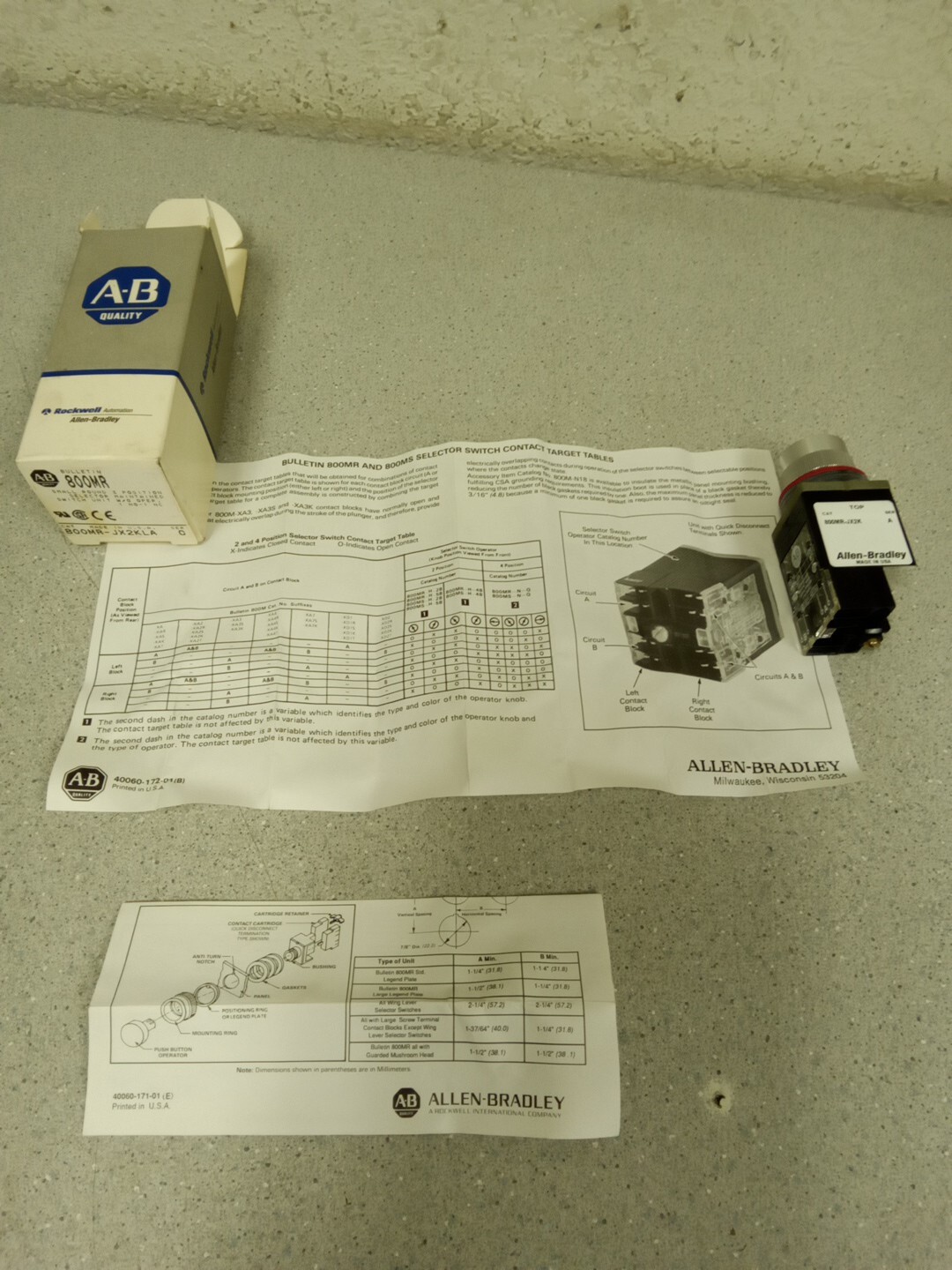 Allen-Bradley 800MR-JX2KLA Small Round 3 Position Selector Maintained Switch...