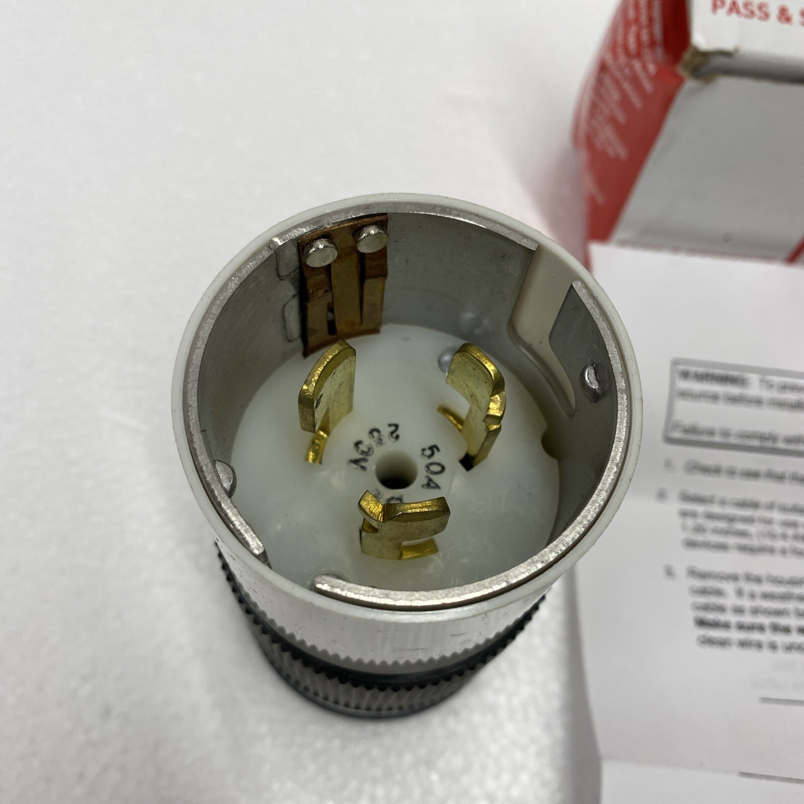 Legrand Turnlok Connector CS8364 CJA-04