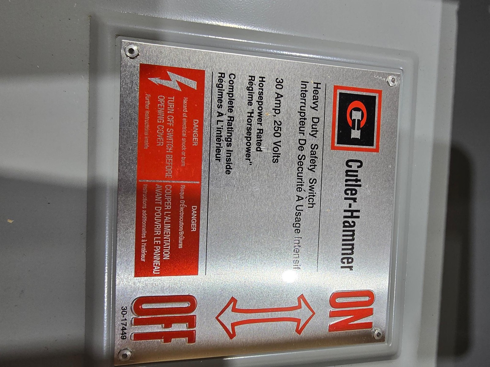 Cutler Hammer 1HD321N Heavy Duty Fusible Safety Switch 30 Amp 240 V