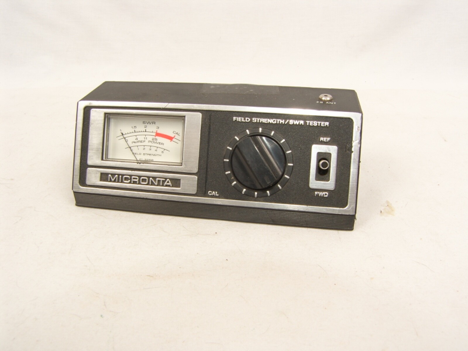 CB/Ham Radio Field Strength SWR Tester Meter Micronta Radio Shack Model 21-525B