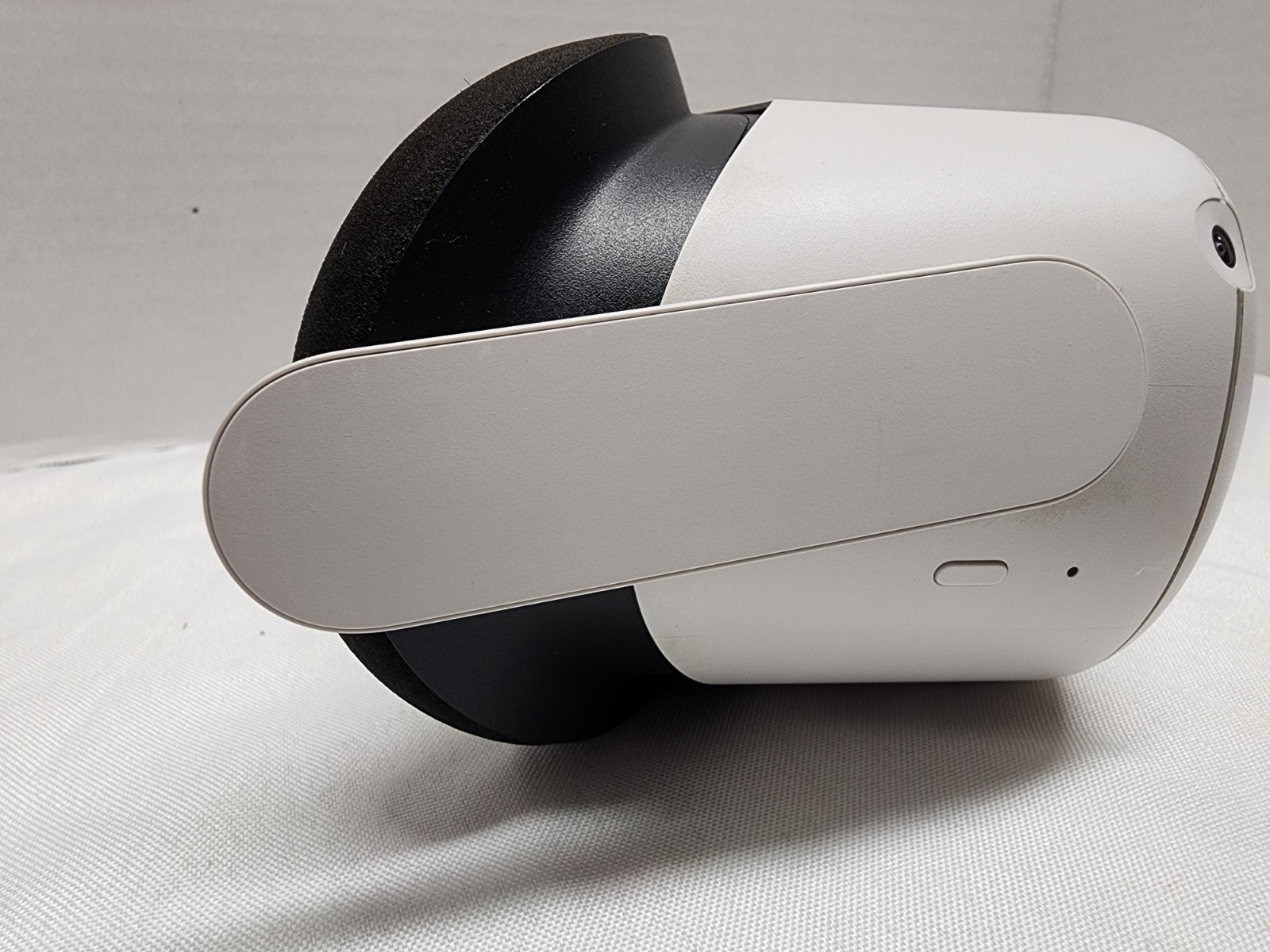 Tested Working Oculus Quest 2 64GB All-in-one VR Headset - White Headset ONLY