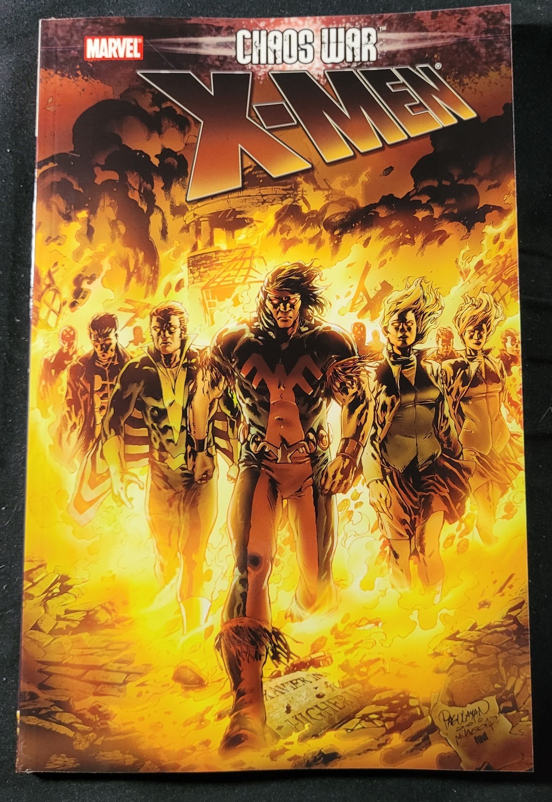 2011 Marvel Chaos War: X-Men Graphic Novel TPB Mint New/Old Stock