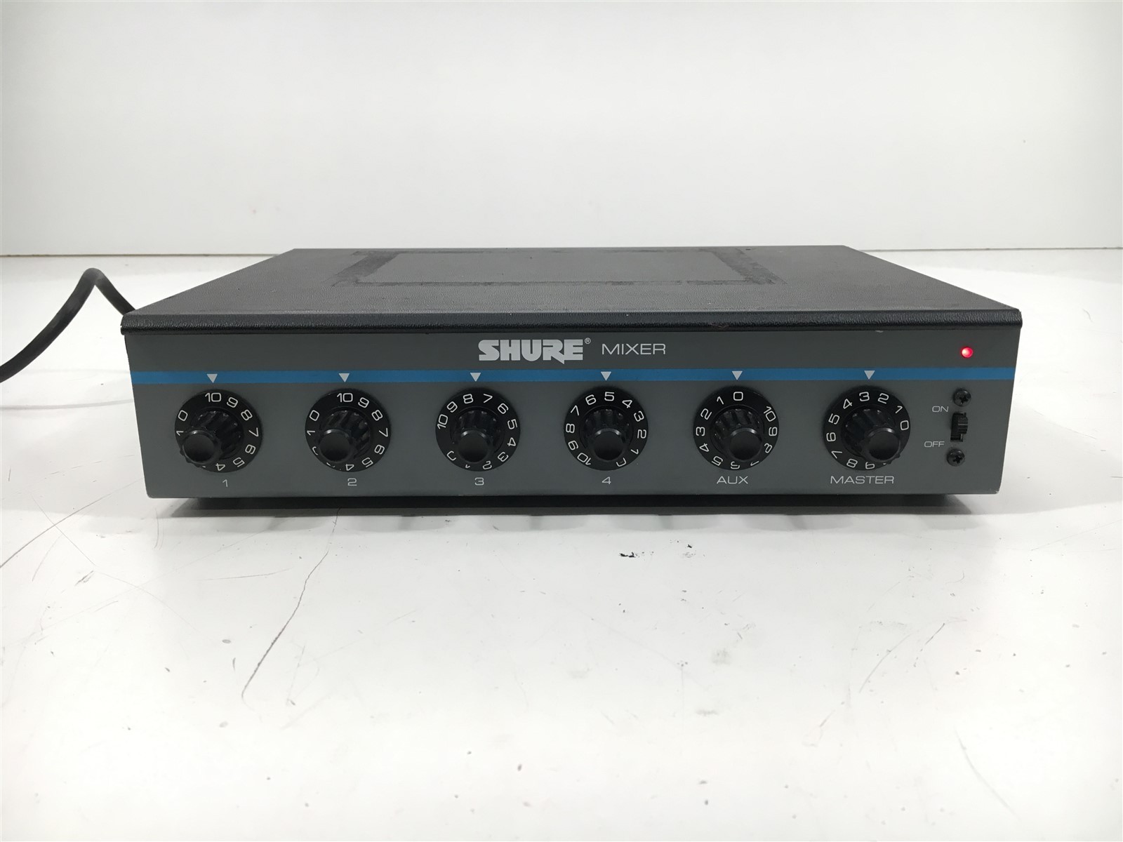 Shure M268 Microphone Mixer