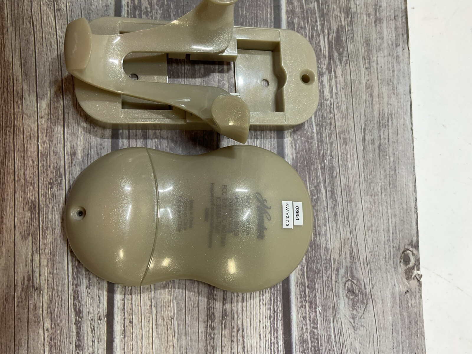 Hunter K0474-02 Replacement Remote Control and Wall Holder