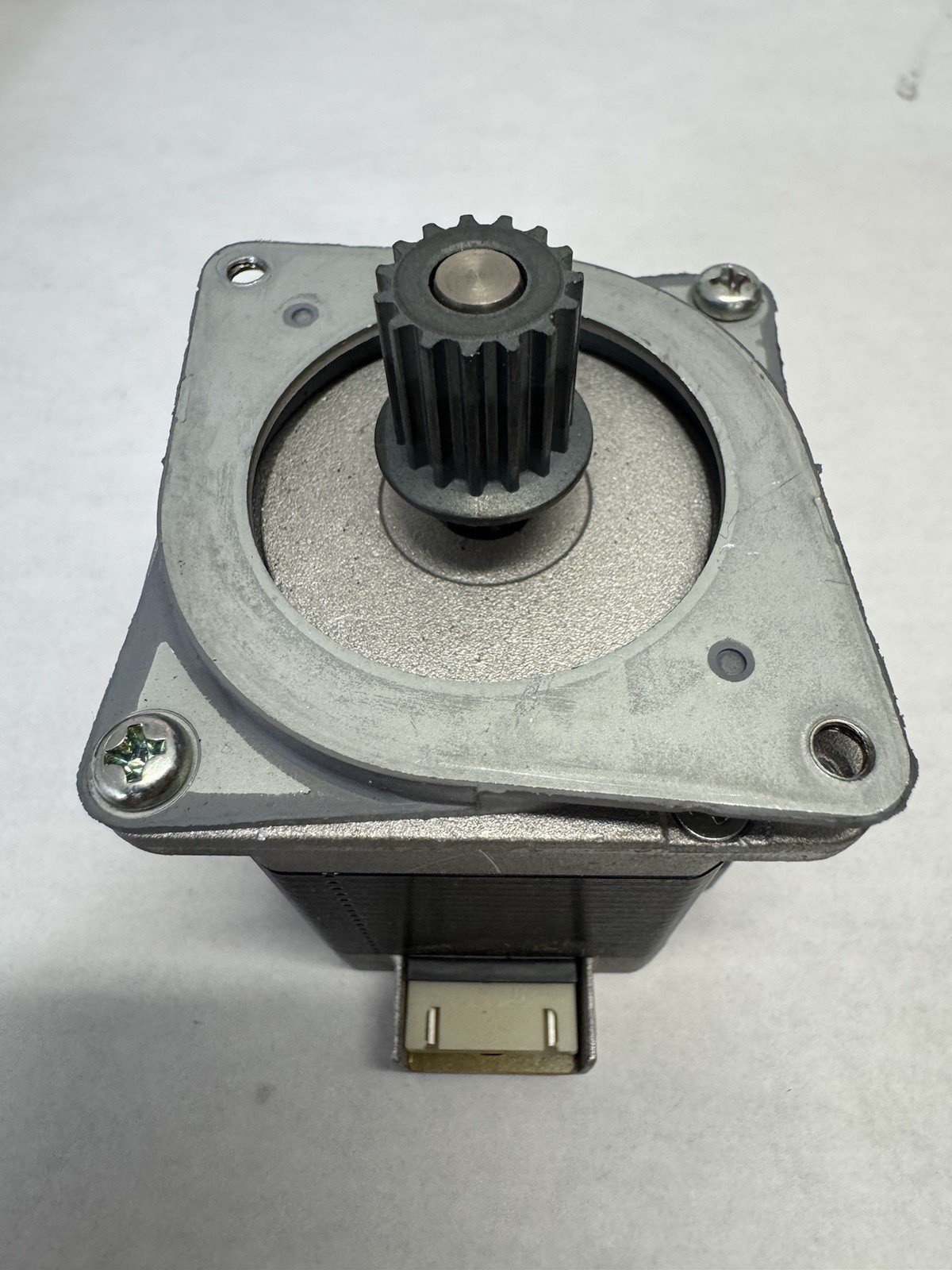 STP-59D3013-01 Stepper Motor 1.8 Degree 2.2V 1.3A w/ Gear Shinano