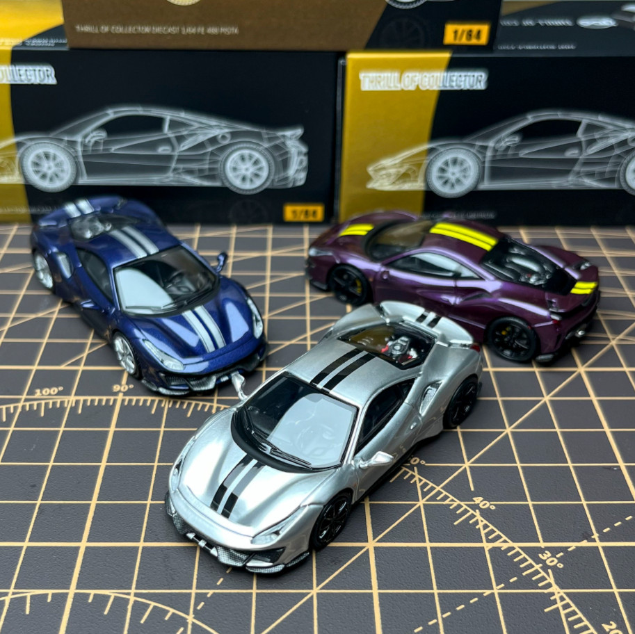 TOC 1/64 Scale 488 Pista Racing Sports Diecast Alloy Model Car 3 Colors Gift Toy