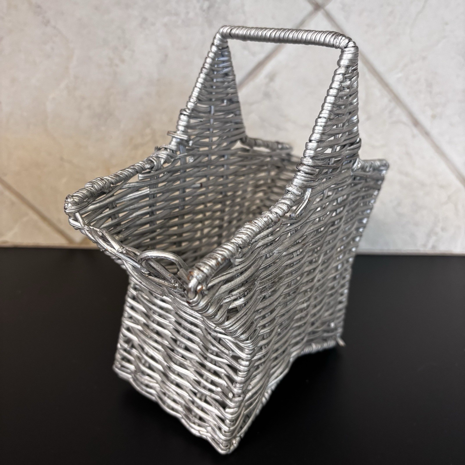 Silver Woven Rattan Star Basket with Handle