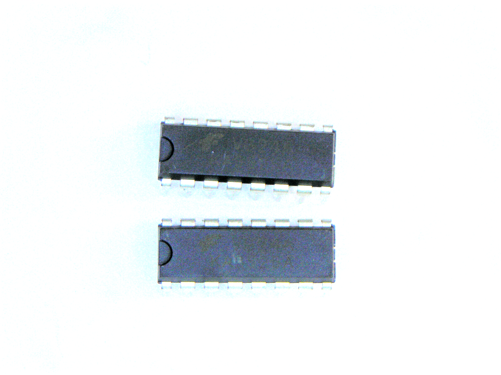 KA3525A "Original" Samsung 16P DIP IC 2 pcs