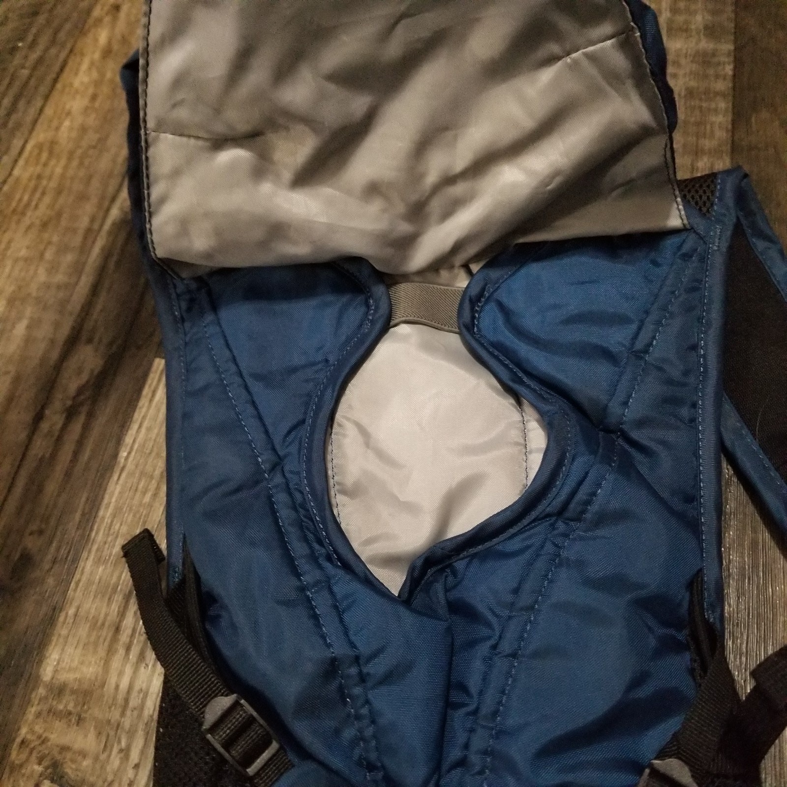 Camelbak Velocity 2.5L 85oz. Hydration Pack Black Blue (No Bladder)