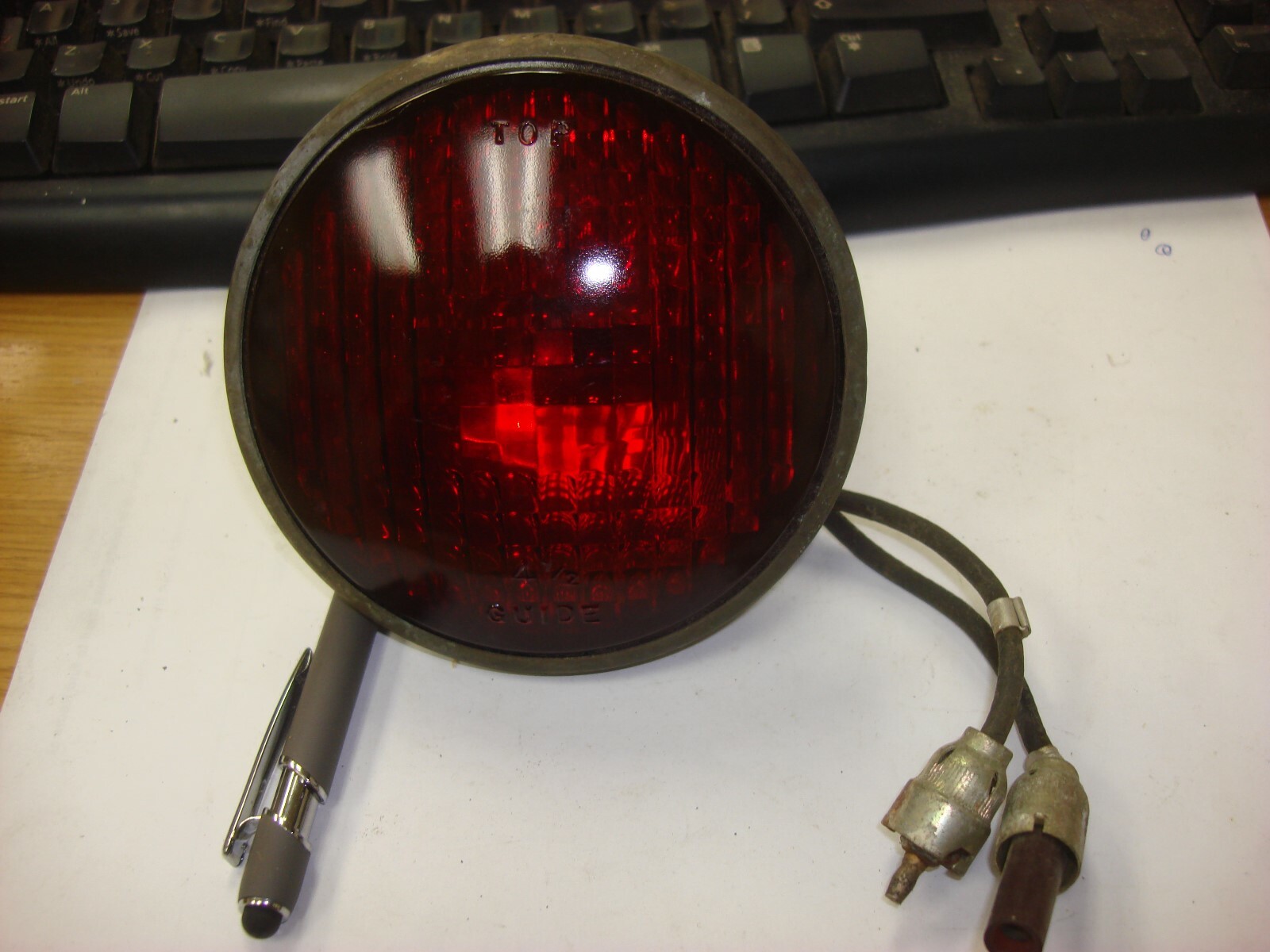 24 V.  Military Police &  Wrecker Red Rplcmt Bulb w/ Douglas Conn. P/N: 453040